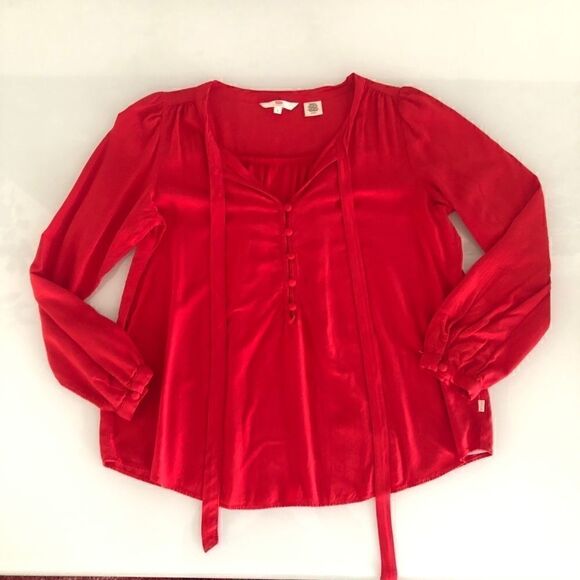 Levi’s host pick ⭐️ Red Long Sleeve Blouse - Picture 6 of 10